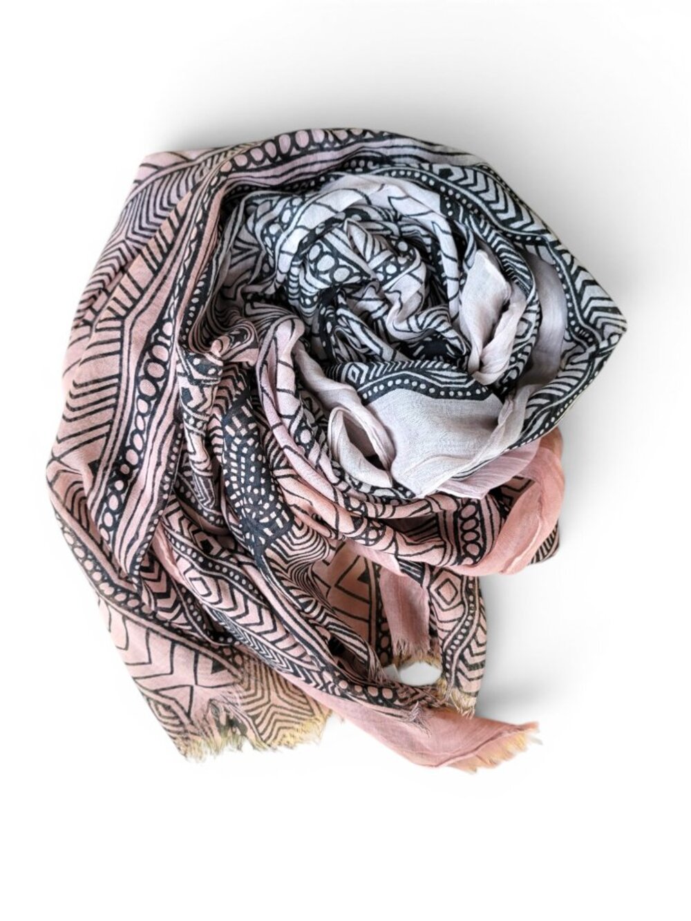 Anthropologie Elizabeth Gillett NYC Ombre Modal Scarf